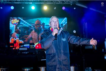 Primeiro dia do Carnaval de Ovar celebrou samba, memória e folia